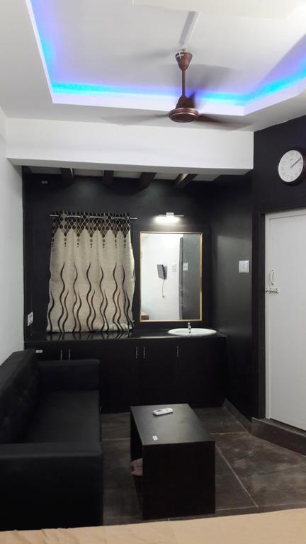 Srirangam Suit Rooms Tiruchirappalli Ngoại thất bức ảnh